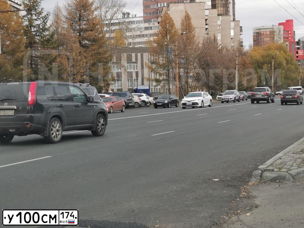 Фото автомобиля SUBARU IMPREZA, 2006 — госномер О281КУ774. Цвет: СЕРЫЙ