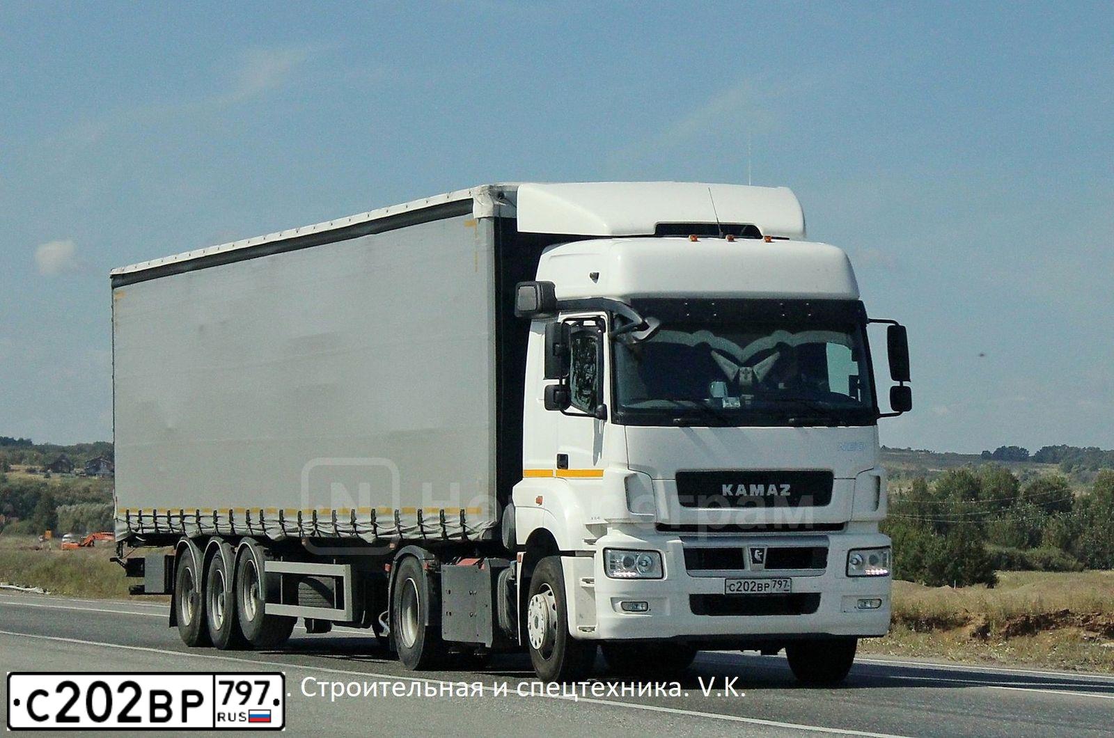 Фото автомобиля KAMAZ 5490 S5, 2020 — госномер М595ОВ30
