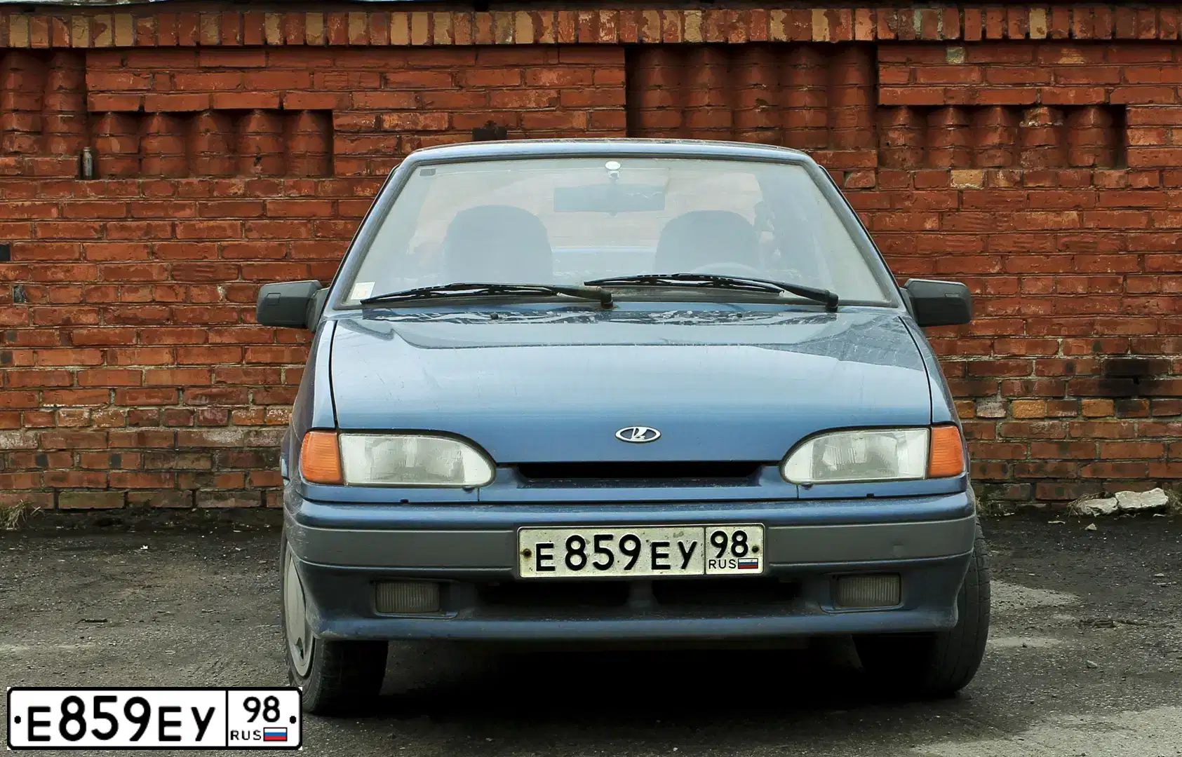 Фото автомобиля LADA 2115 SAMARA, 2005 — госномер Е859ЕУ98. Цвет: СИНЕ-ЗЕЛЕНЫЙ