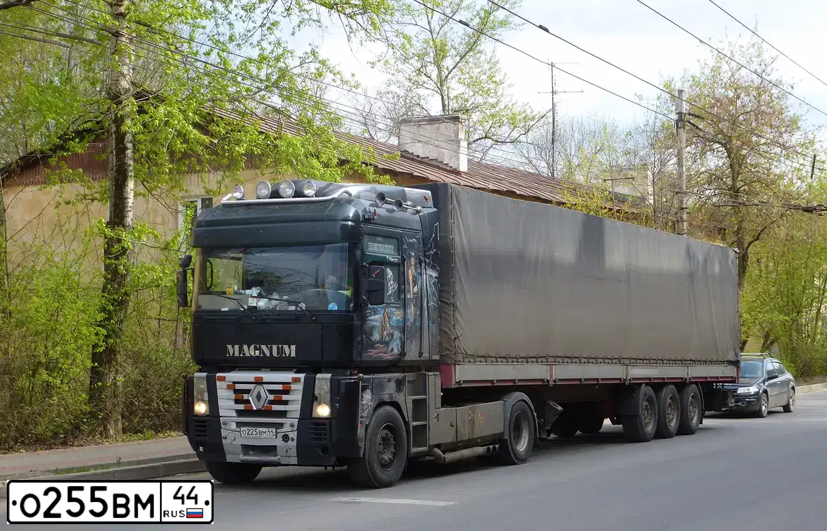 Фото автомобиля GAZ 3302 EL, 2013 — госномер О255ВМ44. Цвет: БЕЛЫЙ