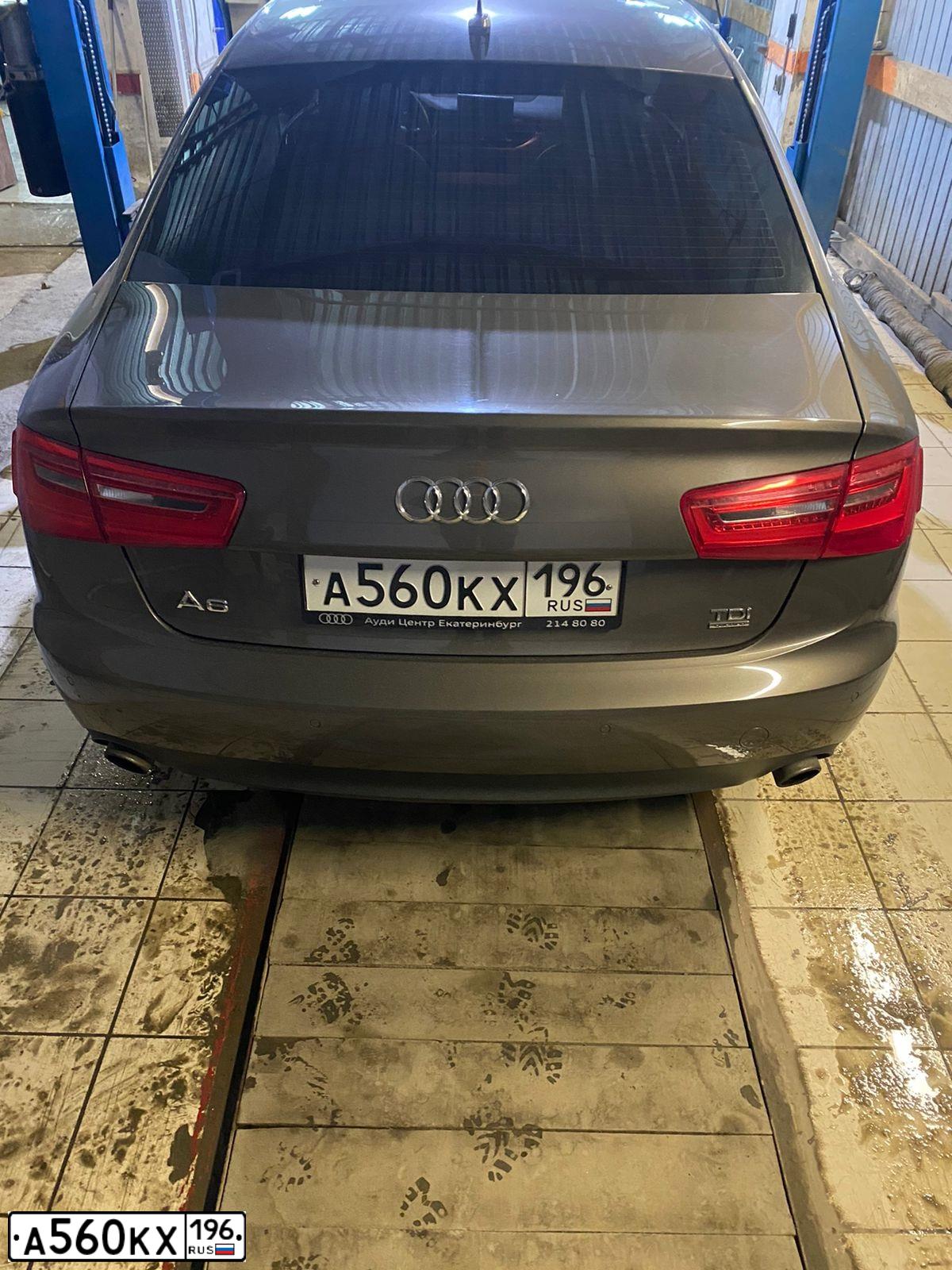 Фото автомобиля AUDI A6, 2012 — госномер Т100ВР39. Цвет: СЕРО-КОРИЧНЕВЫЙ