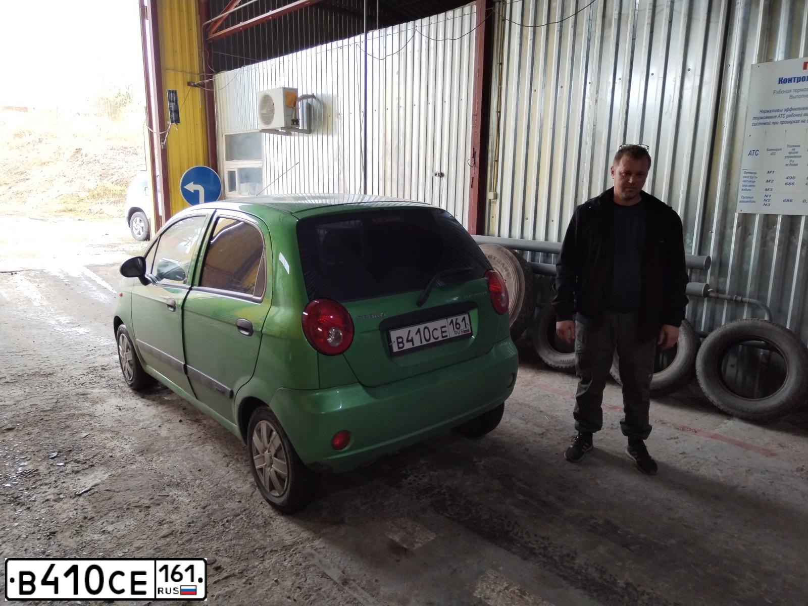 Фото автомобиля CHEVROLET SPARK, 2006 — госномер Е818СК40. Цвет: СВЕТЛО-САЛАТОВЫЙ