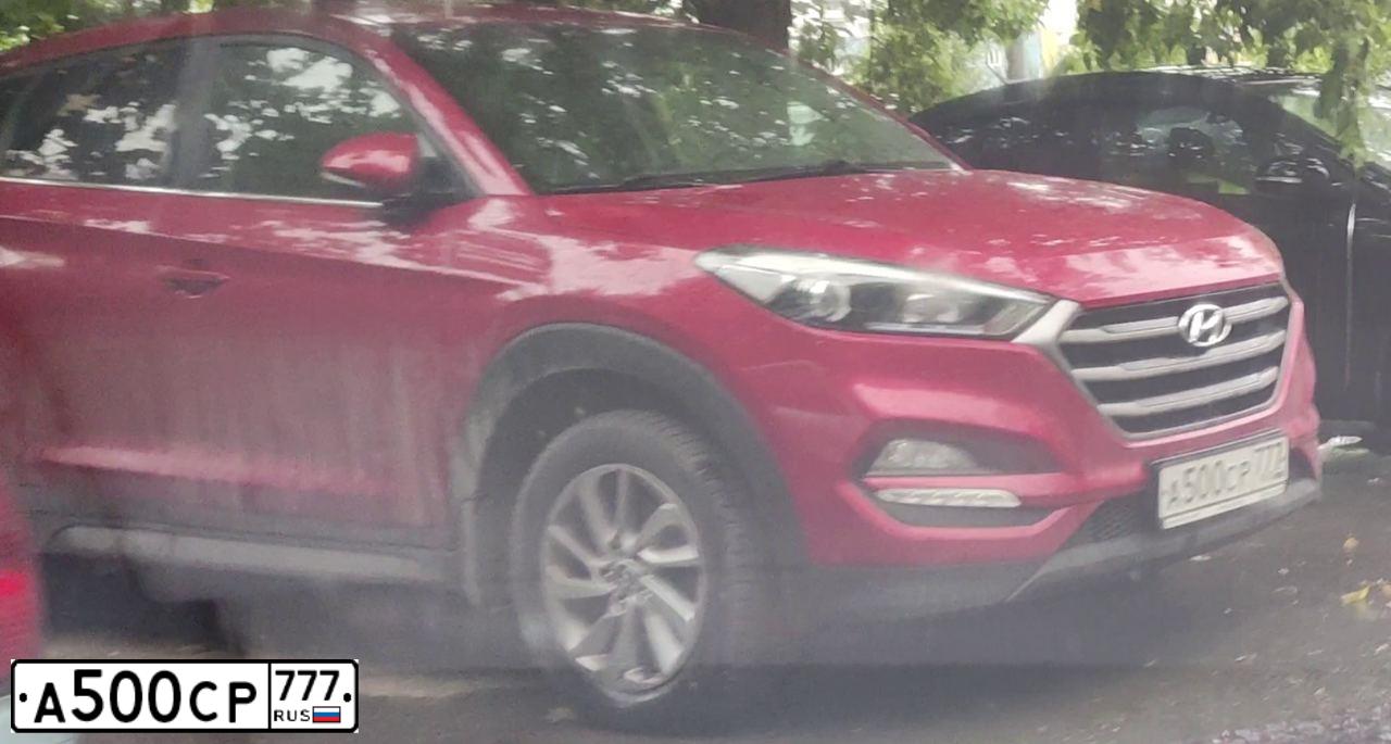 Фото автомобиля HYUNDAI TUCSON, 2016 — госномер А500СР777. Цвет: КРАСНЫЙ