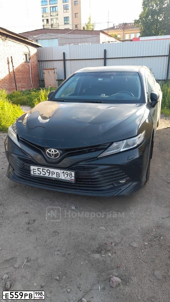 Фото автомобиля TOYOTA CAMRY, 2019 — госномер Е559РВ198. Цвет: ЧЕРНЫЙ