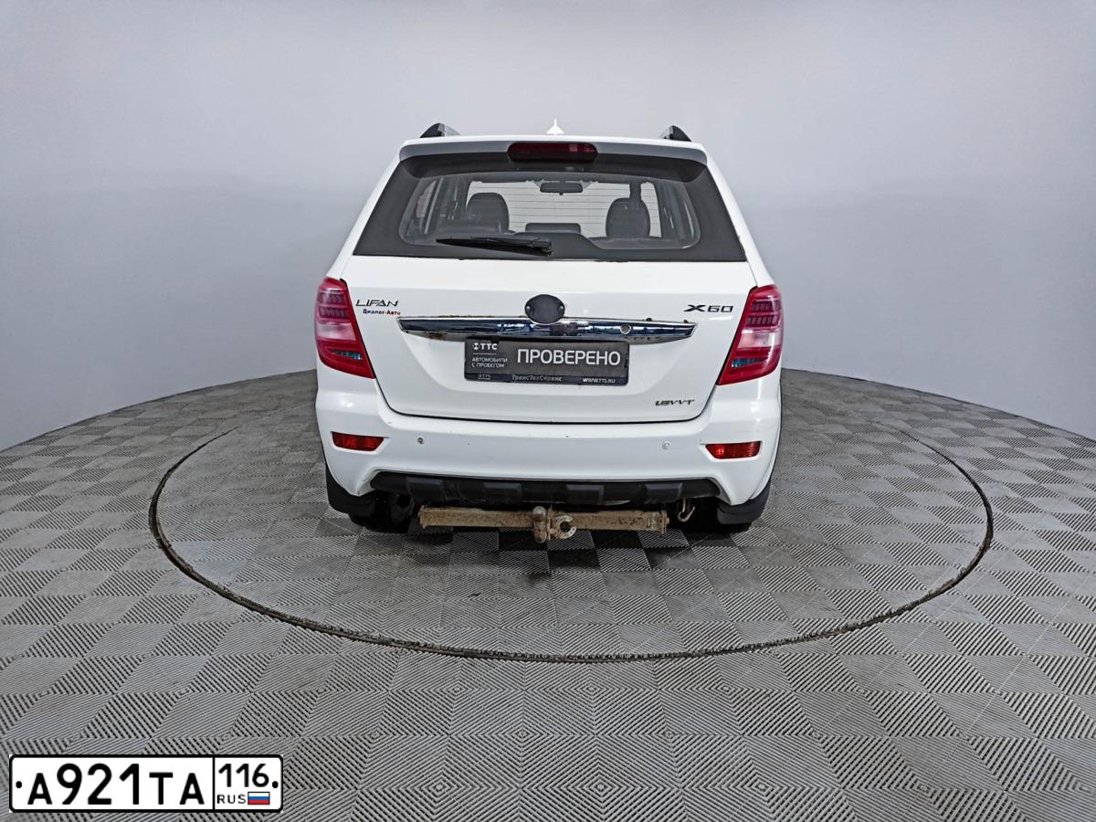 Фото автомобиля LIFAN X 60, 2016 — госномер О361ОУ154. Цвет: Белый