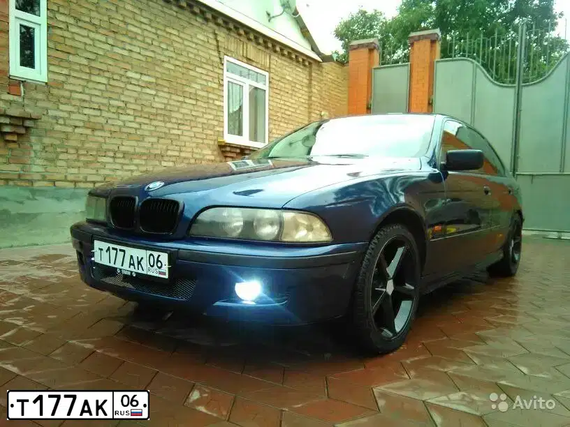 Фото автомобиля BMW 523, 1998 — госномер Т177АК06. Цвет: СИНИЙ МЕТАЛИК
