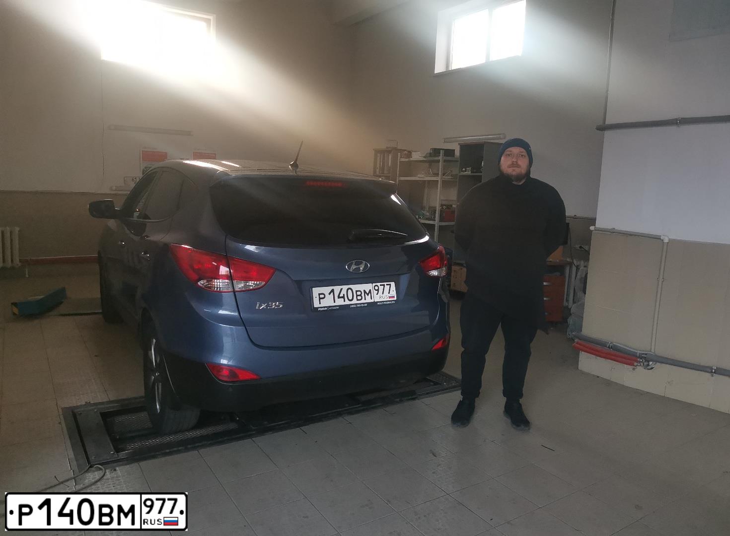 Фото автомобиля HYUNDAI IX35, 2014 — госномер М696УН82. Цвет: СИНИЙ