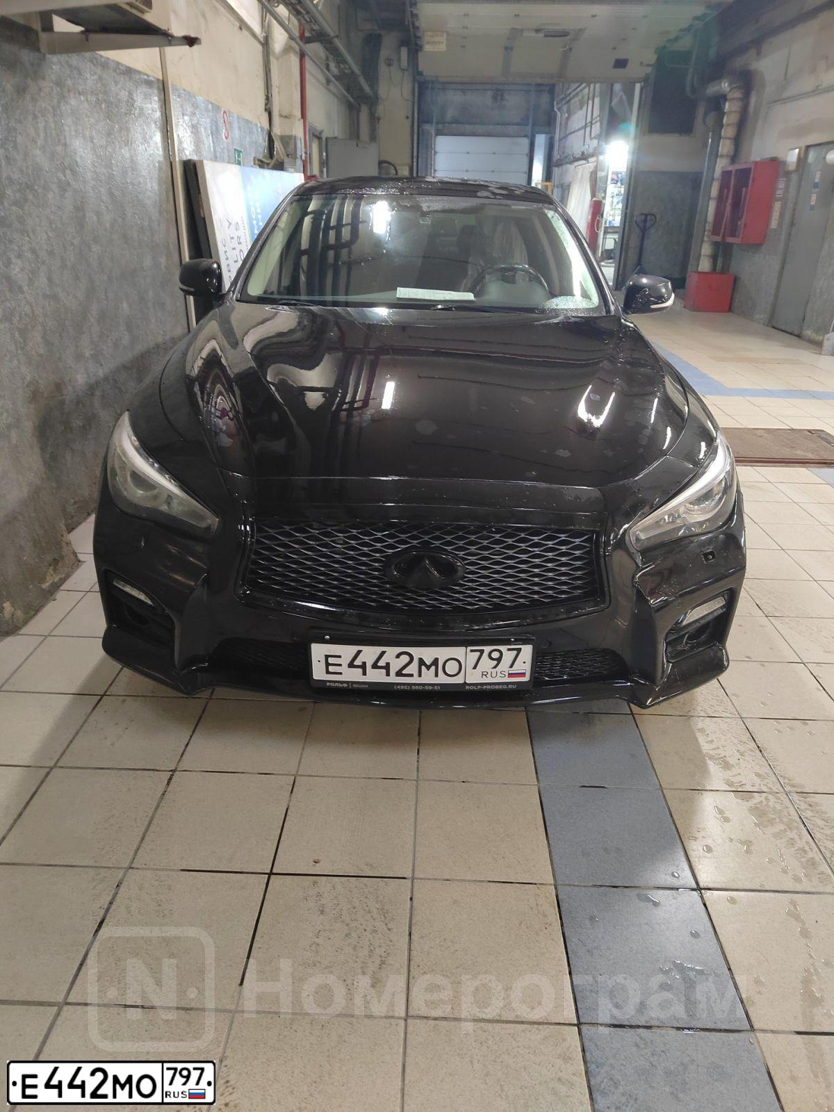 Фото автомобиля INFINITI Q50, 2017 — госномер Н100АВ977. Цвет: ЧЕРНЫЙ
