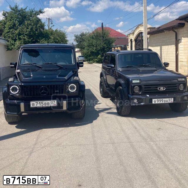 Фото автомобиля MERCEDES G-KLASSE, 2004 — госномер В715ВВ07. Цвет: ЧЕРНЫЙ