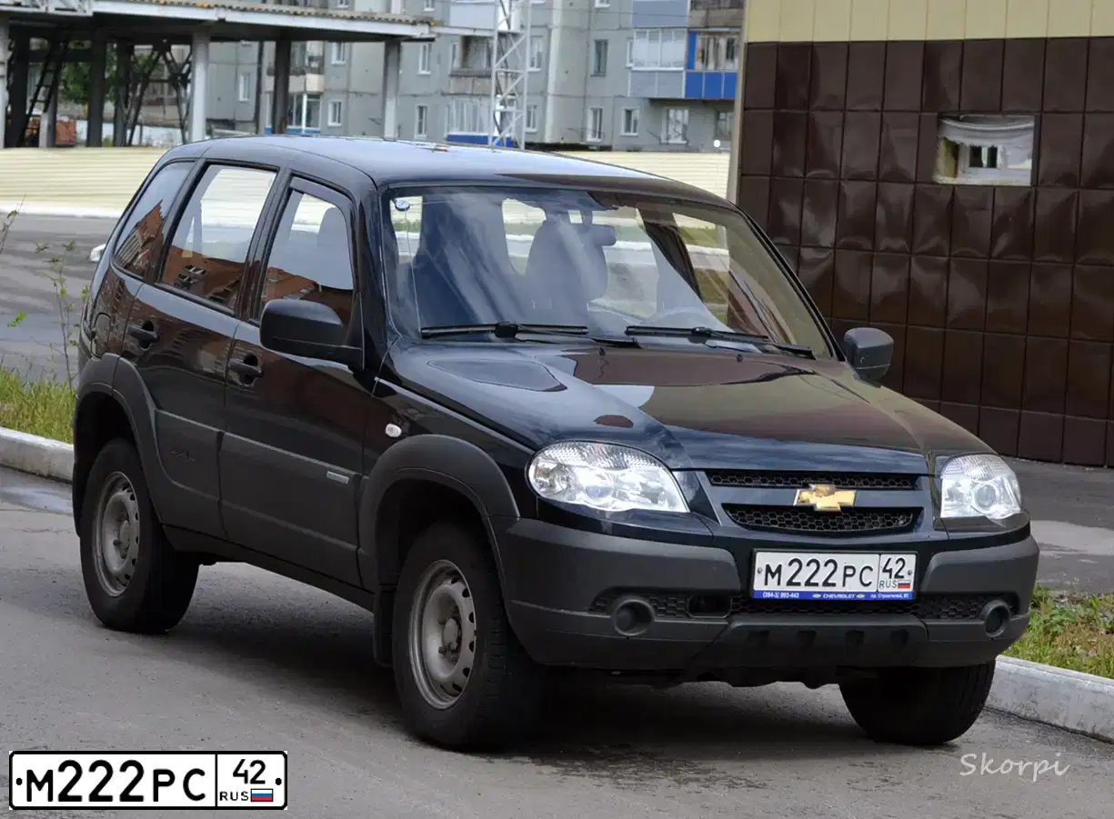 Фото автомобиля LADA 2110 LADA, 2006 — госномер С427ЕН142. Цвет: серебристо-бежевый