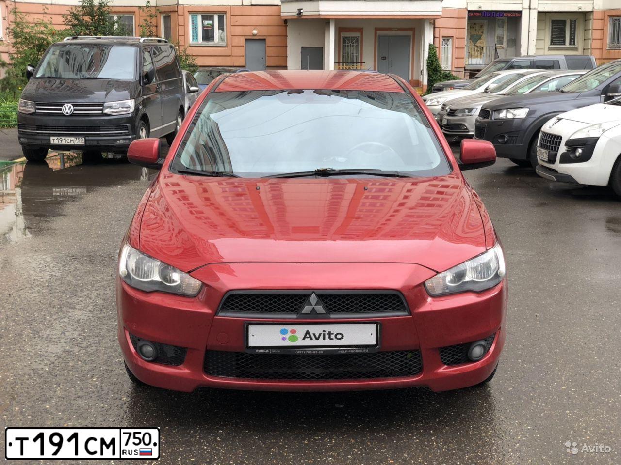 Фото автомобиля VOLKSWAGEN CARAVELLE, 2016 — госномер Х243НВ31