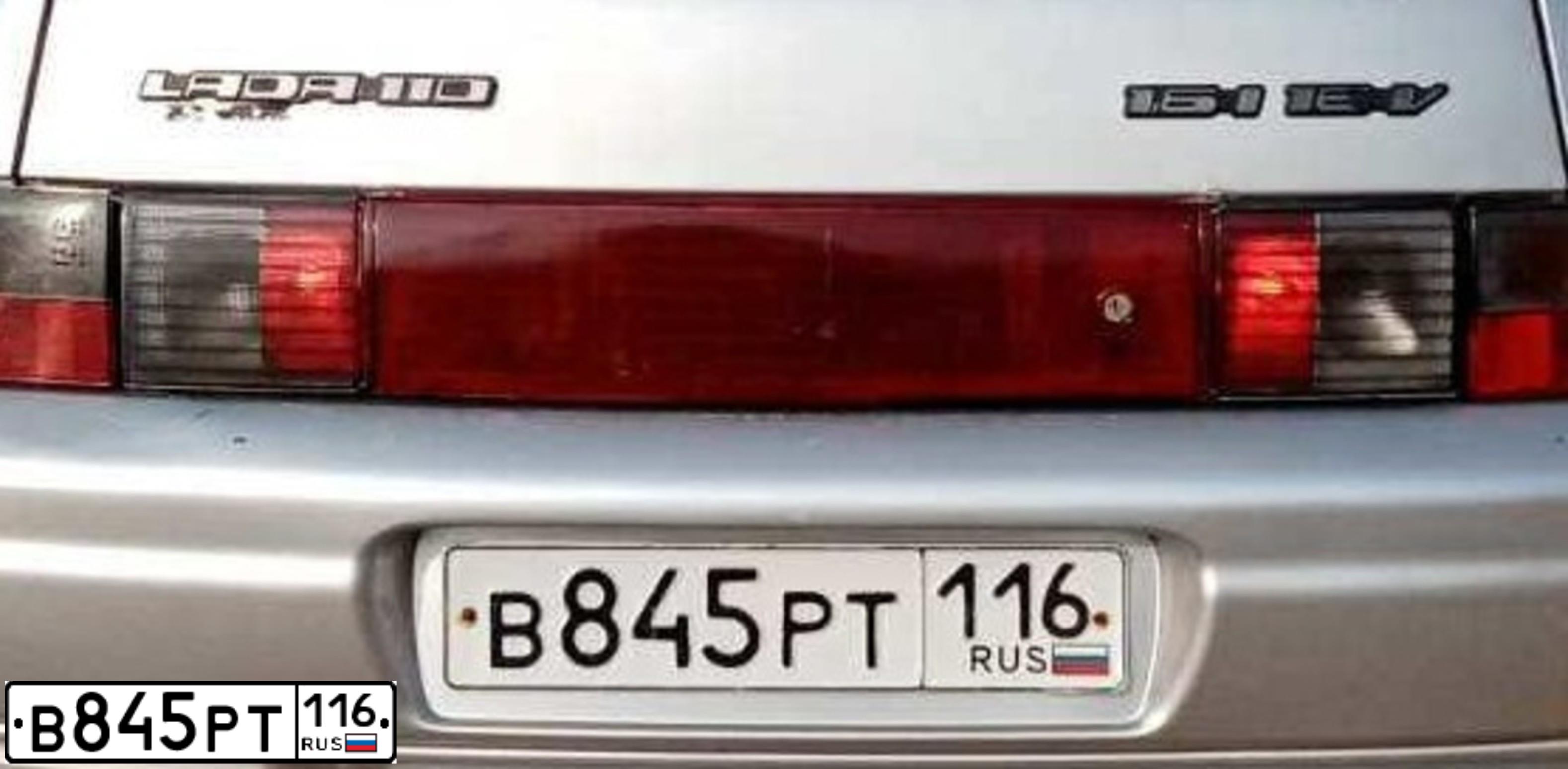 Фото автомобиля LADA 2112, 2005 — госномер О077ТМ16. Цвет: СЕРЕБРИСТЫЙ