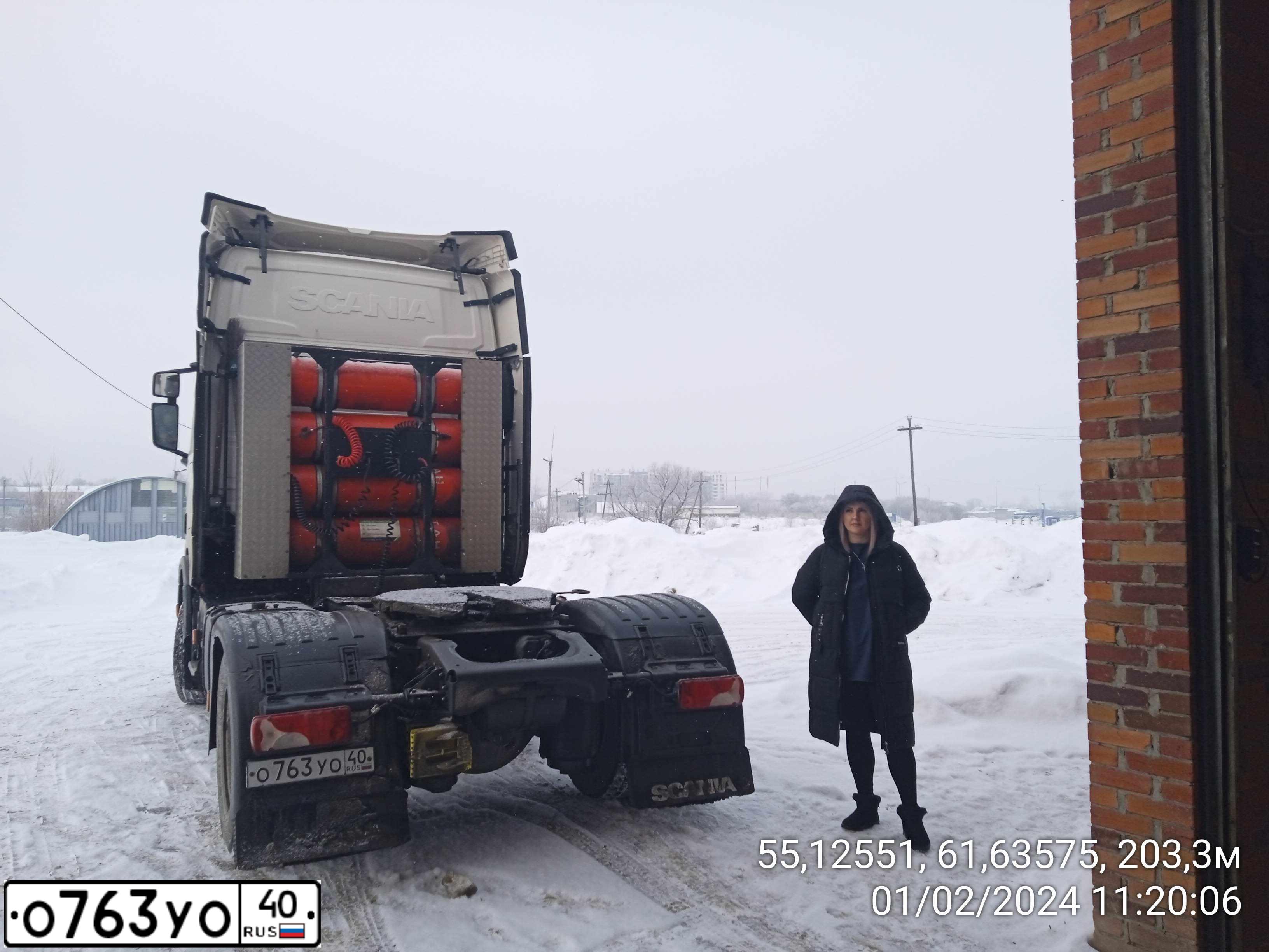 Фото автомобиля SCANIA SERIE R /4X2/, 2020 — госномер О763УО40. Цвет: БЕЛЫЙ