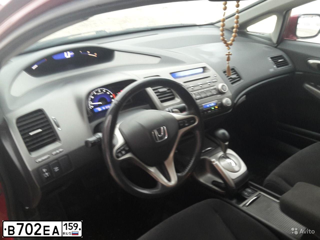 Фото автомобиля HONDA CIVIC, 2007 — госномер В702ЕА159. Цвет: ТЕМНО-КРАСНЫЙ