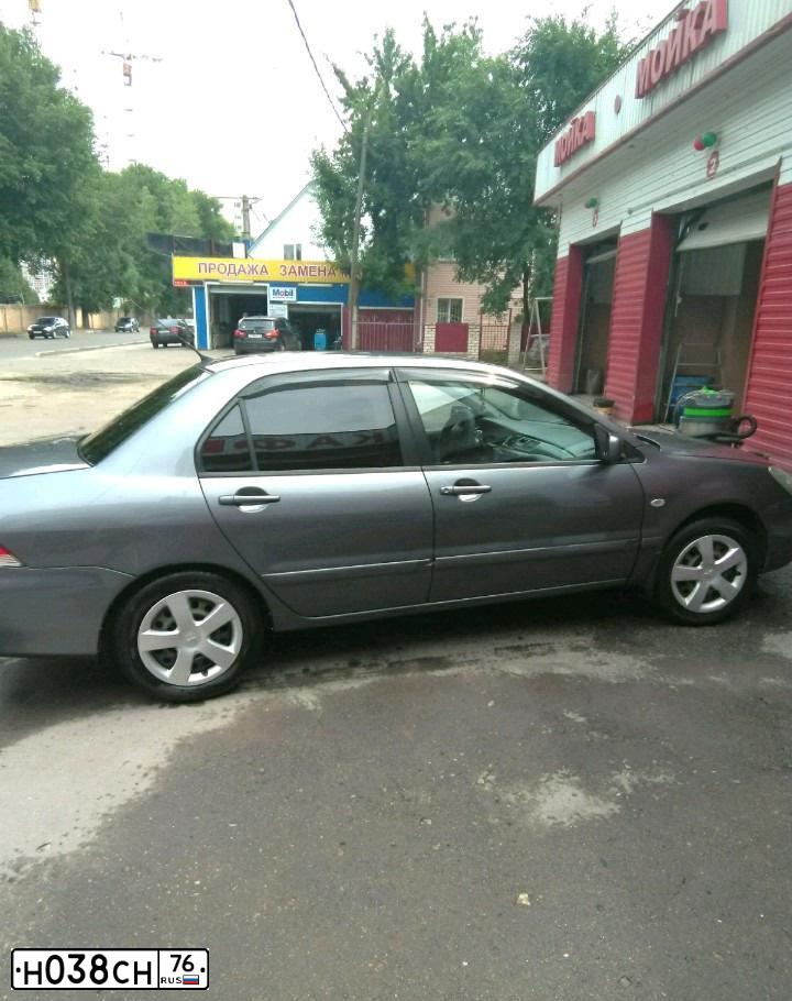 Фото автомобиля MITSUBISHI LANCER, 2005 — госномер А408ХА97. Цвет: Серый