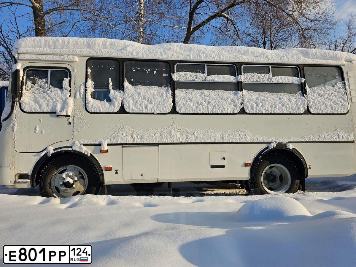 Фото автомобиля ПАЗ 320540-02, 2021 — госномер Е801РР124. Цвет: Белый