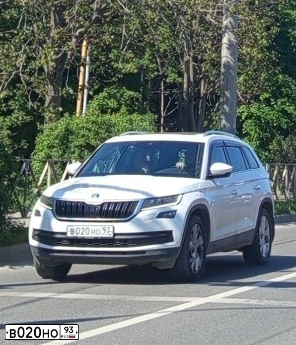 Фото автомобиля KIA SPORTAGE, 2017 — госномер В020НО93. Цвет: Белый