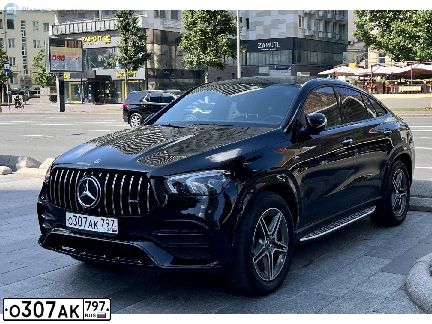 Фото автомобиля MERCEDES GLE-KLASSE, 2020 — госномер О307АК797. Цвет: ЧЕРНЫЙ