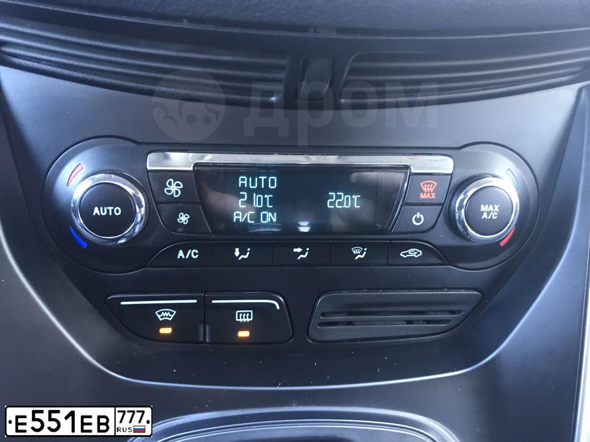 Фото автомобиля FORD KUGA, 2014 — госномер О522УУ123. Цвет: СЕРО-ЗЕЛЕНЫЙ