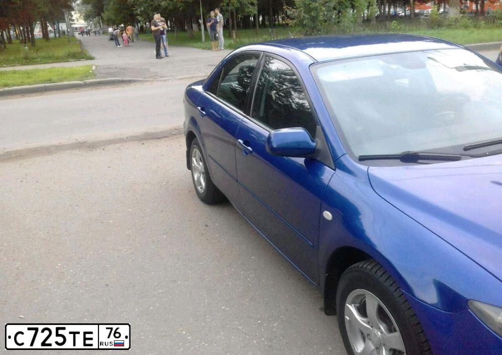 Фото автомобиля MAZDA 6, 2006 — госномер С725ТЕ76. Цвет: СИНИЙ