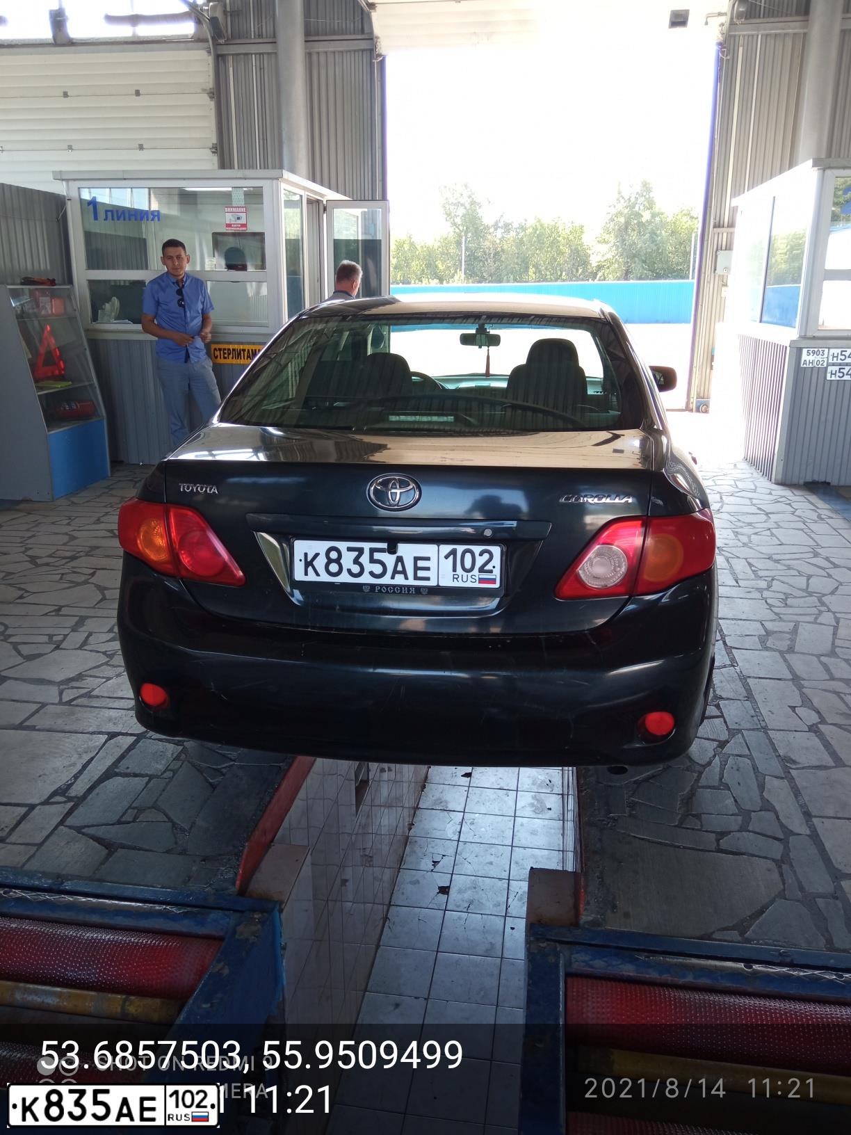 Фото автомобиля TOYOTA COROLLA, 2008 — госномер К835АЕ102. Цвет: ЧЕРНЫЙ