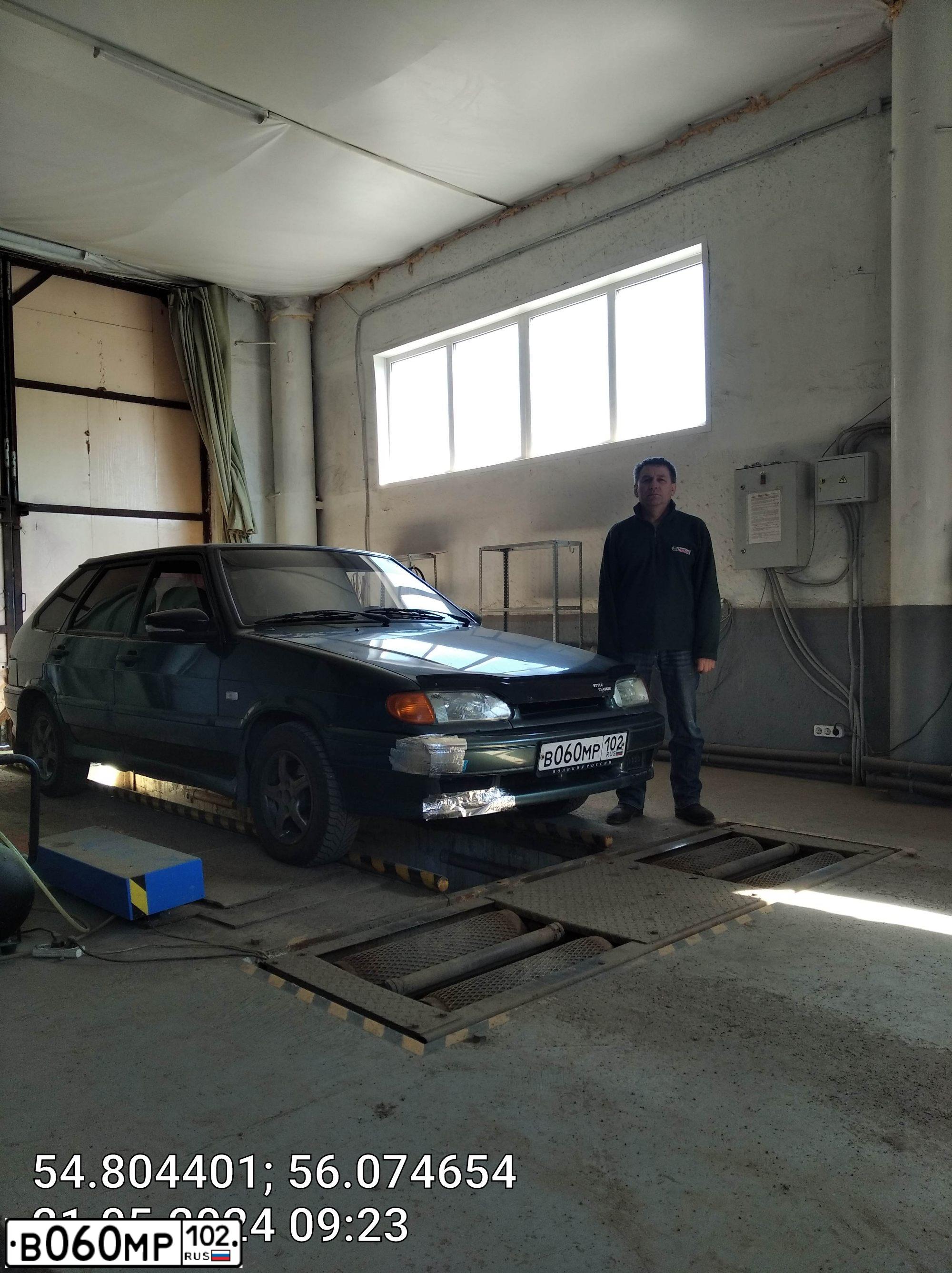 Фото автомобиля LADA 2114 SAMARA, 2006 — госномер В060МР102. Цвет: СЕРО-СИНЕ-ЗЕЛЕНЫЙ