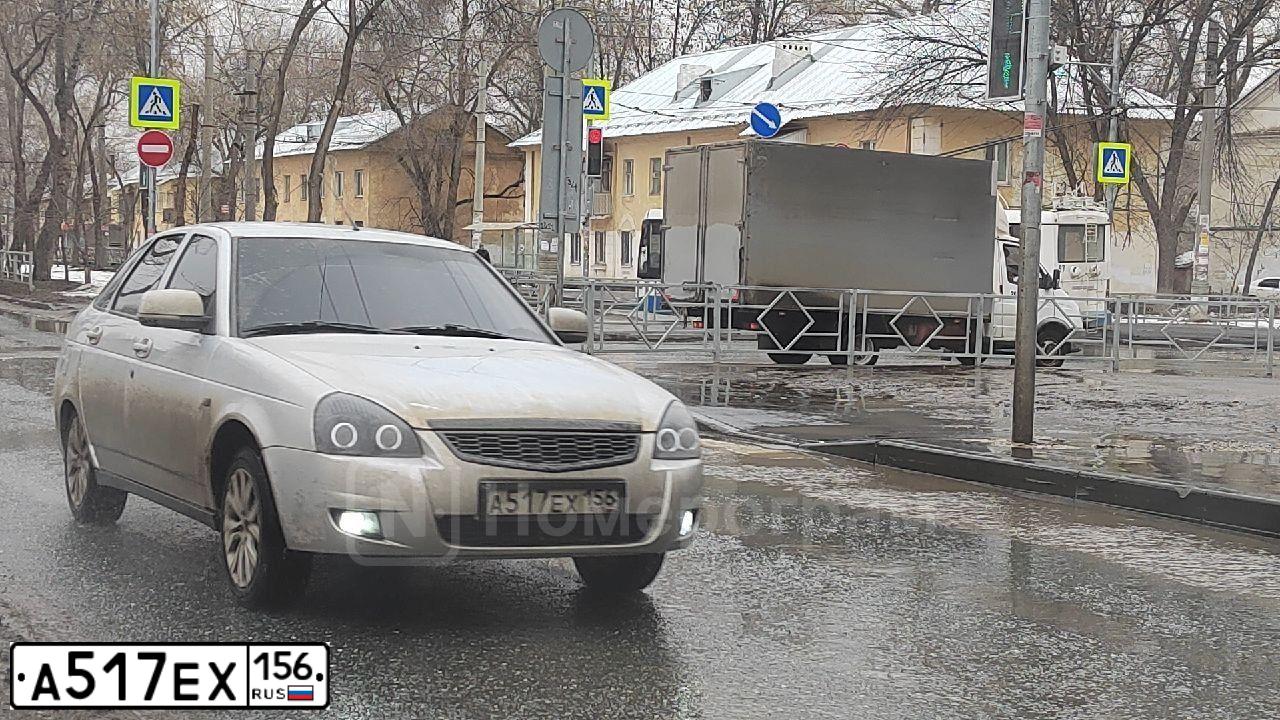 Фото автомобиля LADA 2172 PRIORA, 2011 — госномер С014РЕ73. Цвет: СВЕТЛО-СЕРЕБРИСТЫЙ МЕТАЛЛ