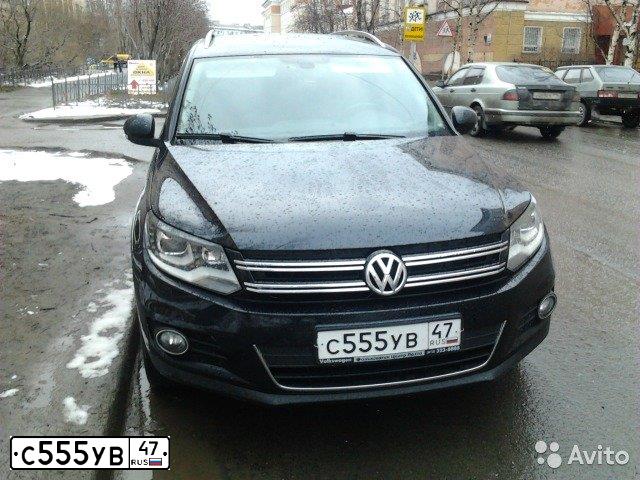 Фото автомобиля VOLKSWAGEN TIGUAN, 2011 — госномер А302НН51. Цвет: ЧЕРНЫЙ