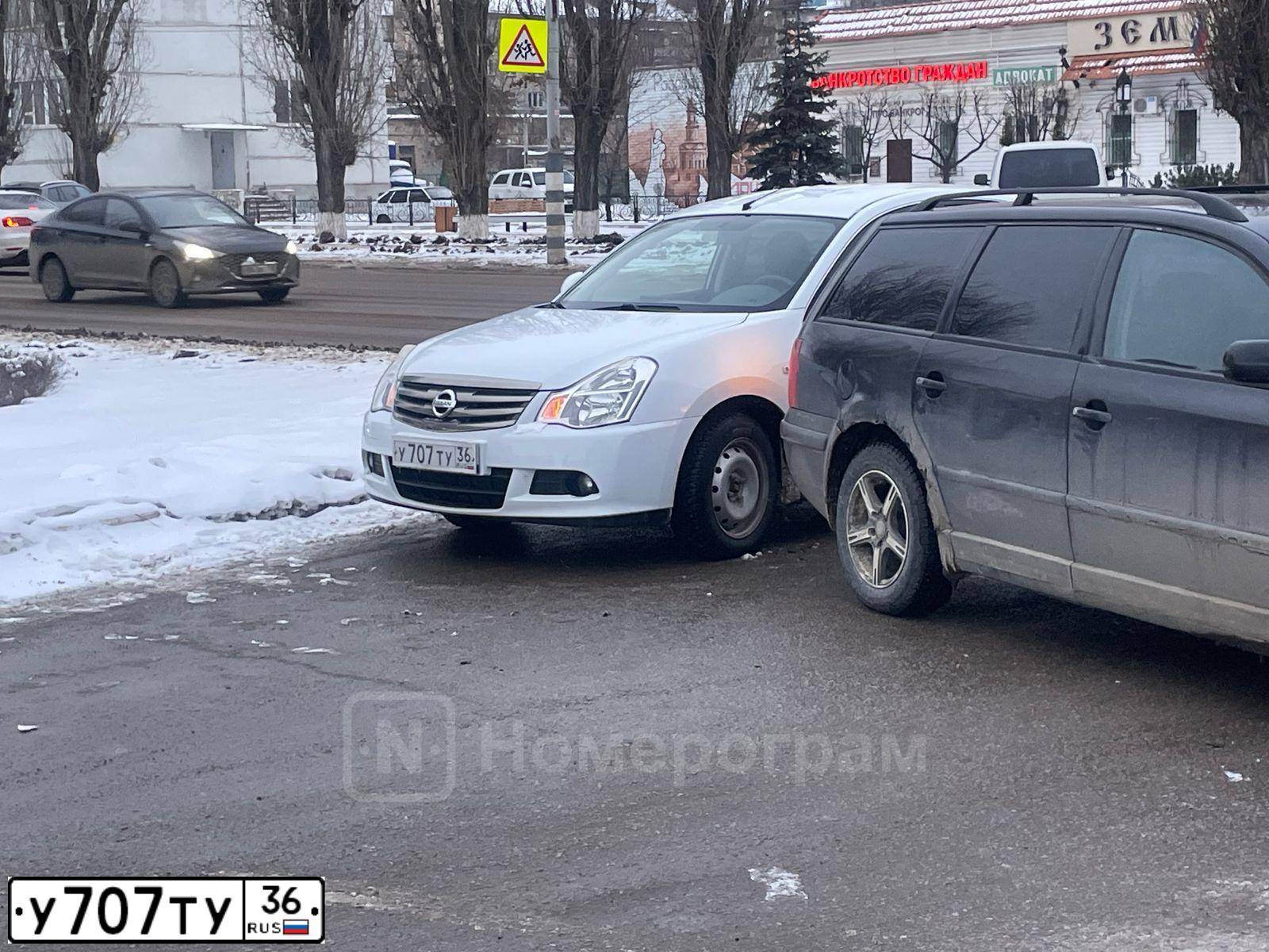 Фото автомобиля LADA VESTA, 2016 — госномер Н756СС21. Цвет: ЧЕРНЫЙ