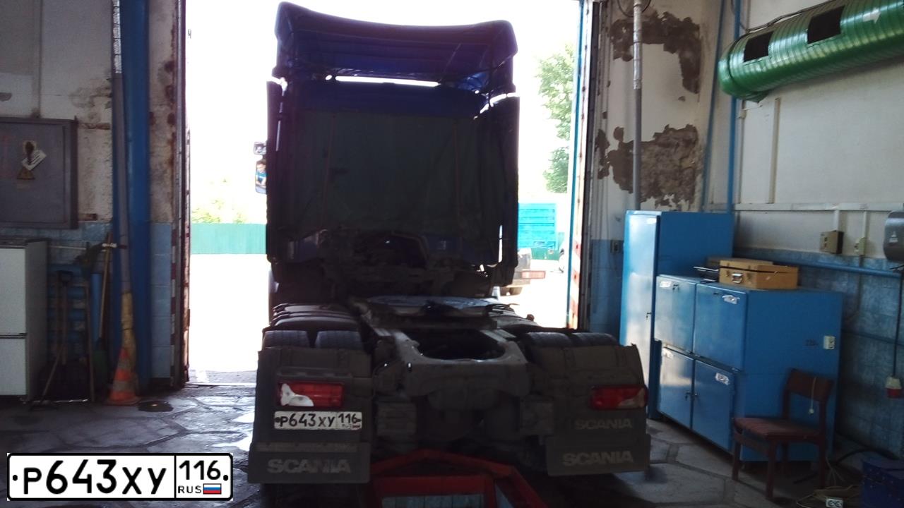 Фото автомобиля SCANIA SERIE G /4X2/, 2012 — госномер Р643ХУ116. Цвет: СИНИЙ