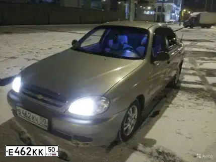 Фото автомобиля CHEVROLET LANOS, 2007 — госномер Н745СТ198. Цвет: СЕРЕБРИТЫЙ