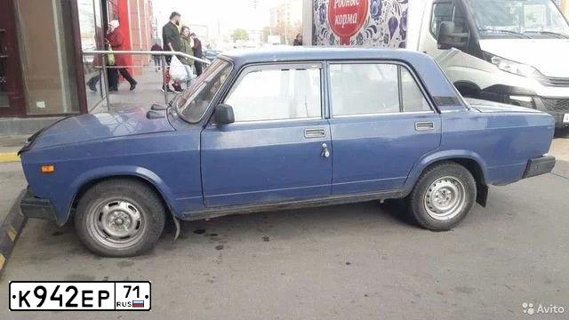 Фото автомобиля LADA 2107, 2007 — госномер Р185ВМ126. Цвет: синий