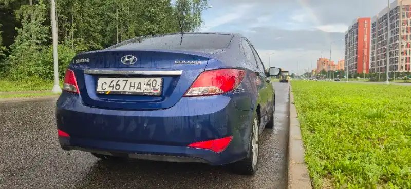 Фото автомобиля HYUNDAI SOLARIS, 2015 — госномер С467НА40. Цвет: СИНИЙ