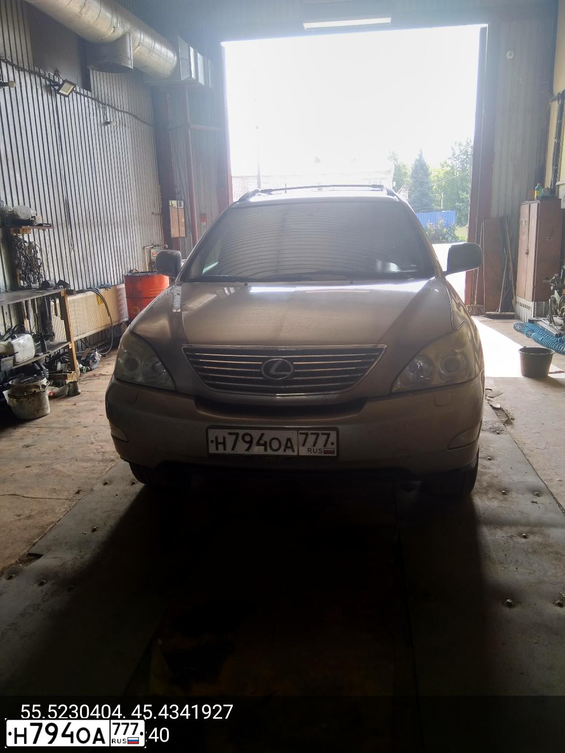 Фото автомобиля LEXUS RX330, 2005 — госномер А338НУ797