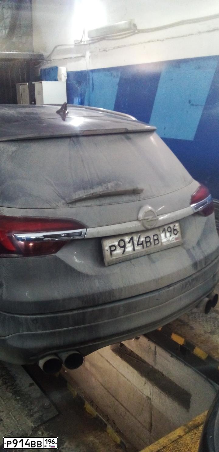 Фото автомобиля OPEL INSIGNIA, 2014 — госномер К541АС790. Цвет: Серый