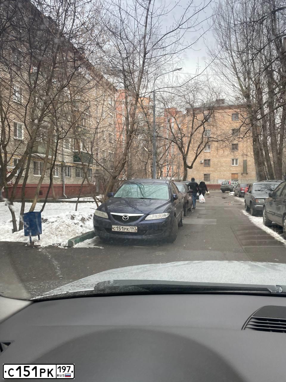 Фото автомобиля MAZDA 6, 2005 — госномер С151РК197. Цвет: СИНИЙ
