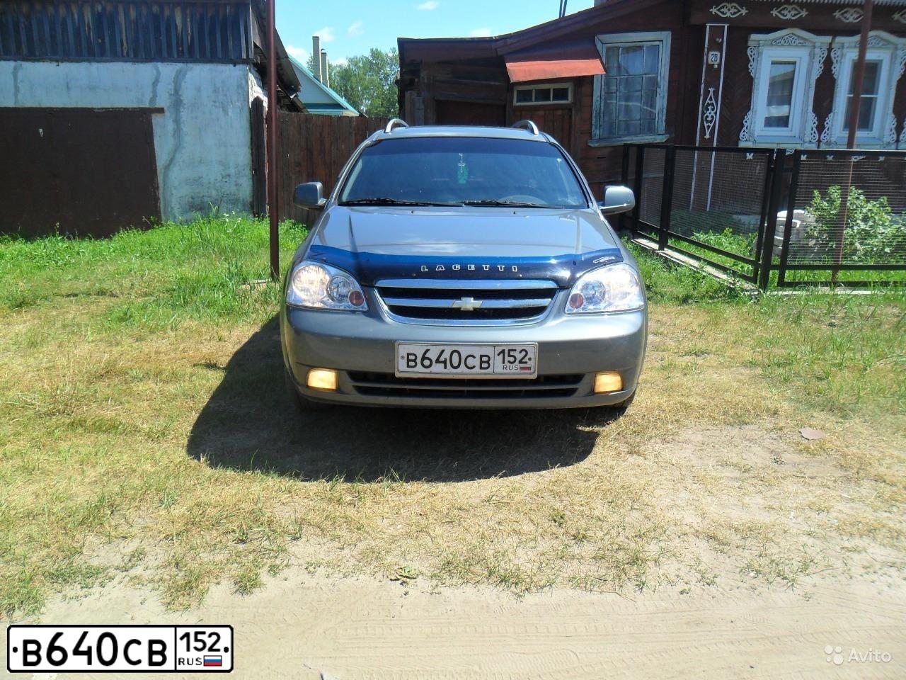Фото автомобиля CHEVROLET LACETTI, 2010 — госномер В640СВ152. Цвет: Серый