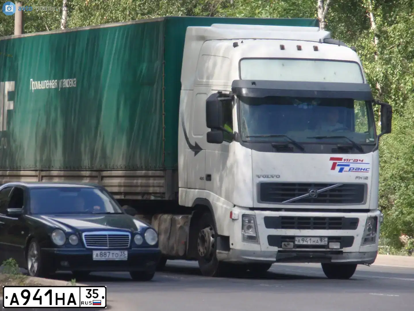 Фото автомобиля VOLVO O SERIE FH 4X2, 2002 — госномер А941НА35. Цвет: БЕЛЫЙ