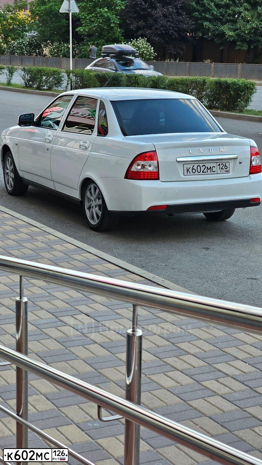Фото автомобиля LADA 2170 PRIORA, 2014 — госномер К602МС126. Цвет: Белый