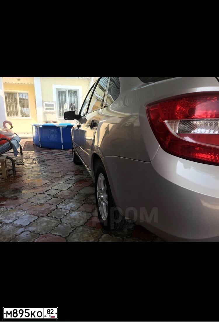 Фото автомобиля LADA 2190 GRANTA, 2014 — госномер М895КО82. Цвет: СЕРЕБРИСТЫЙ