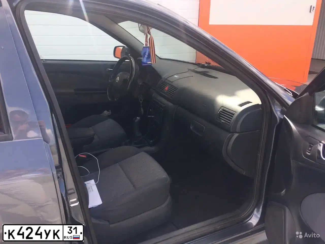 Фото автомобиля SKODA OCTAVIA, 2008 — госномер К424УК31. Цвет: ТЕМНО-СЕРЫЙ