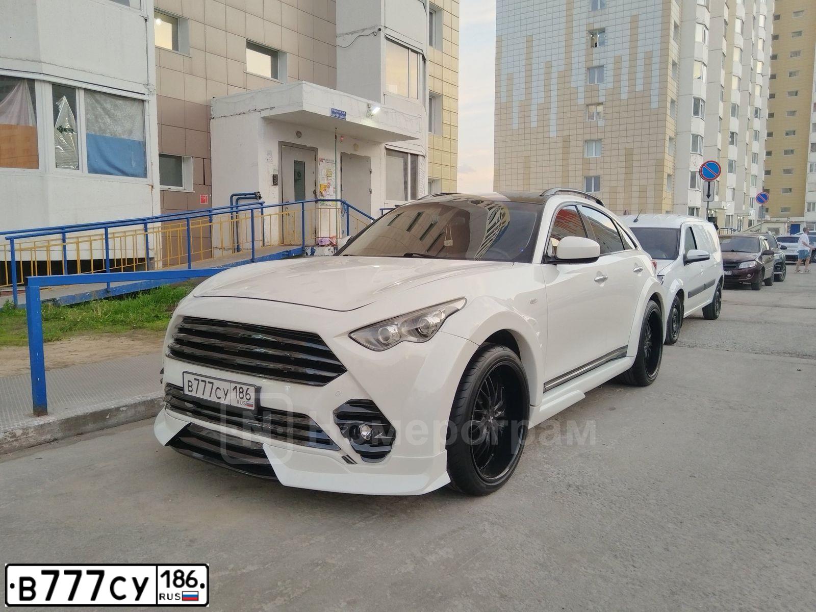 Фото автомобиля INFINITI QX70 /FX/, 2011 — госномер В777СУ186. Цвет: Белый