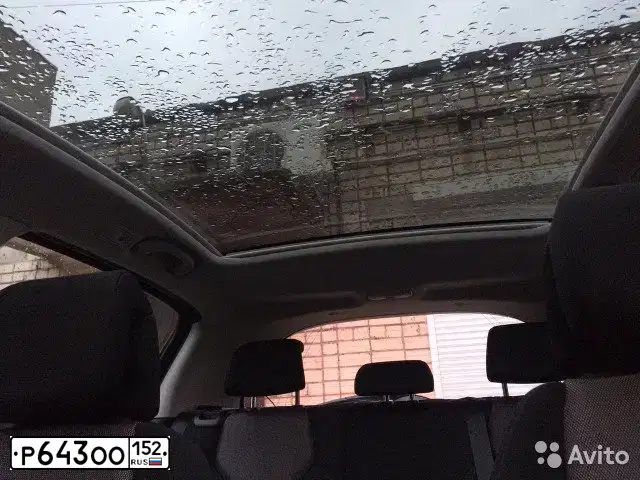 Фото автомобиля PEUGEOT 308, 2008 — госномер Т725КТ199. Цвет: ТЕМНО-СЕРЫЙ
