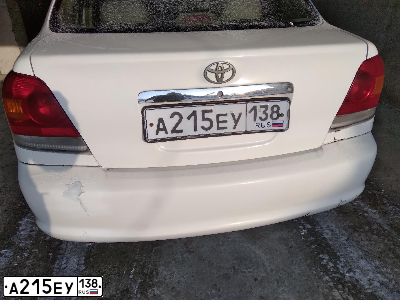 Фото автомобиля TOYOTA PLATZ, 2003 — госномер О031НВ138