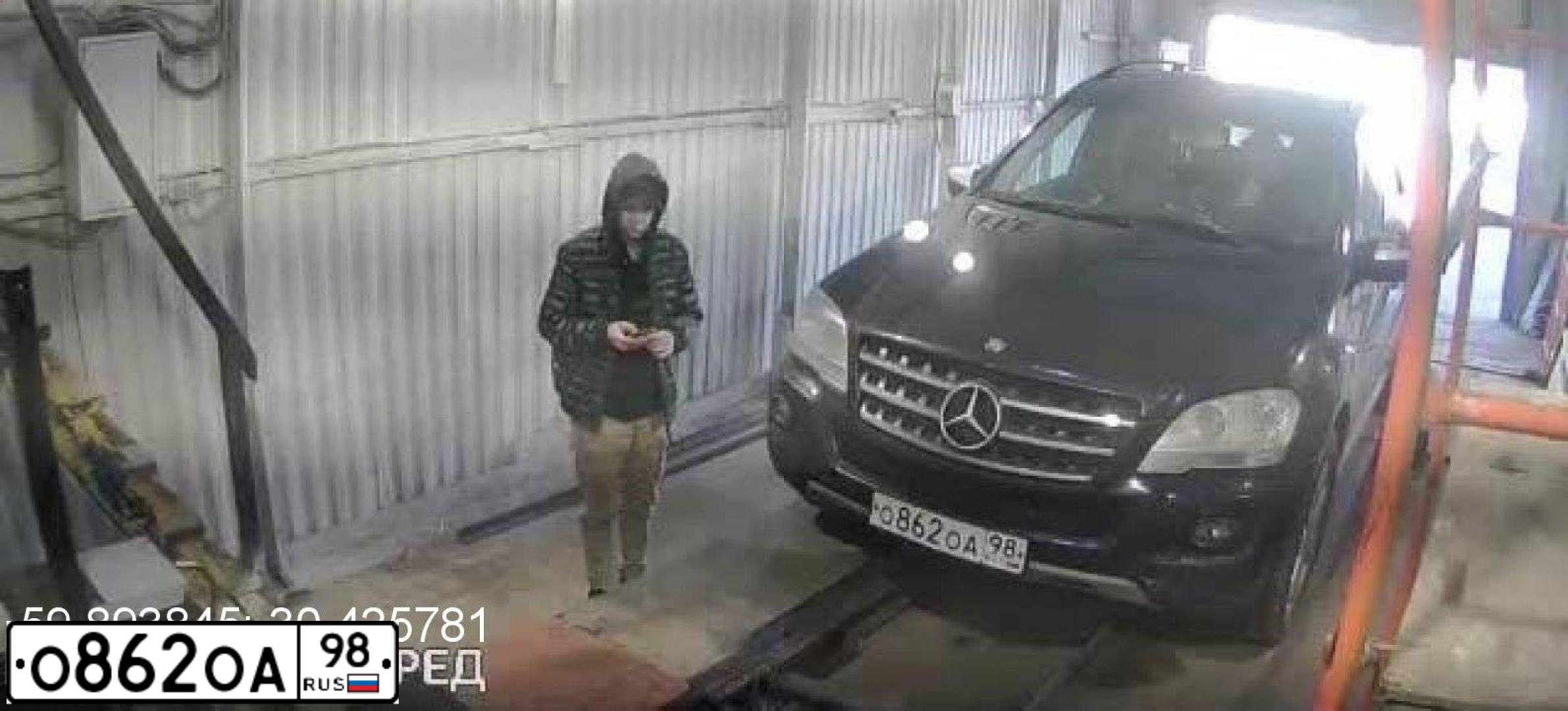 Фото автомобиля MERCEDES CLS-KLASSE, 2008 — госномер М999НО161. Цвет: ЧЕРНЫЙ