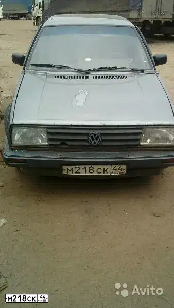 Фото автомобиля VOLKSWAGEN JETTA, 1988 — госномер М218СК44. Цвет: ТЕМНО-СЕРЫЙ