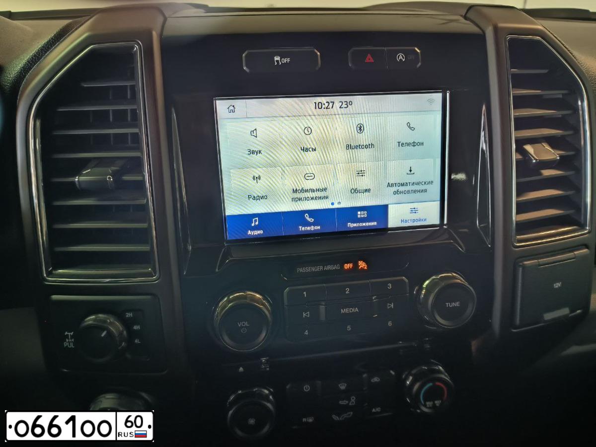 Фото автомобиля FORD F-150, 2018 — госномер Е762МЕ147. Цвет: Коричневый