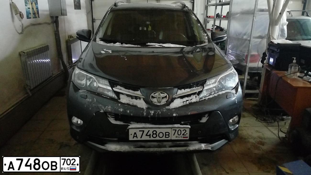 Фото автомобиля TOYOTA RAV4, 2014 — госномер А748ОВ702. Цвет: СЕРЫЙ