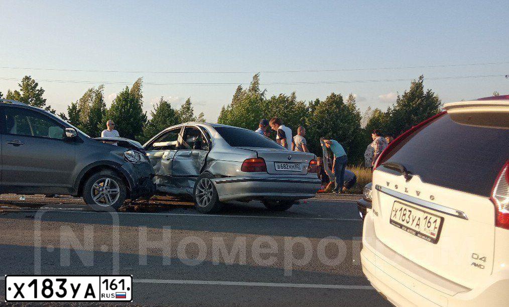 Фото автомобиля VOLVO XC60, 2015 — госномер Х404АВ184