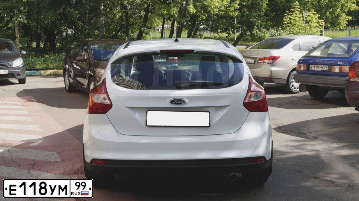Фото автомобиля IZH 2126, 2002 — госномер Е118УМ99. Цвет: синий